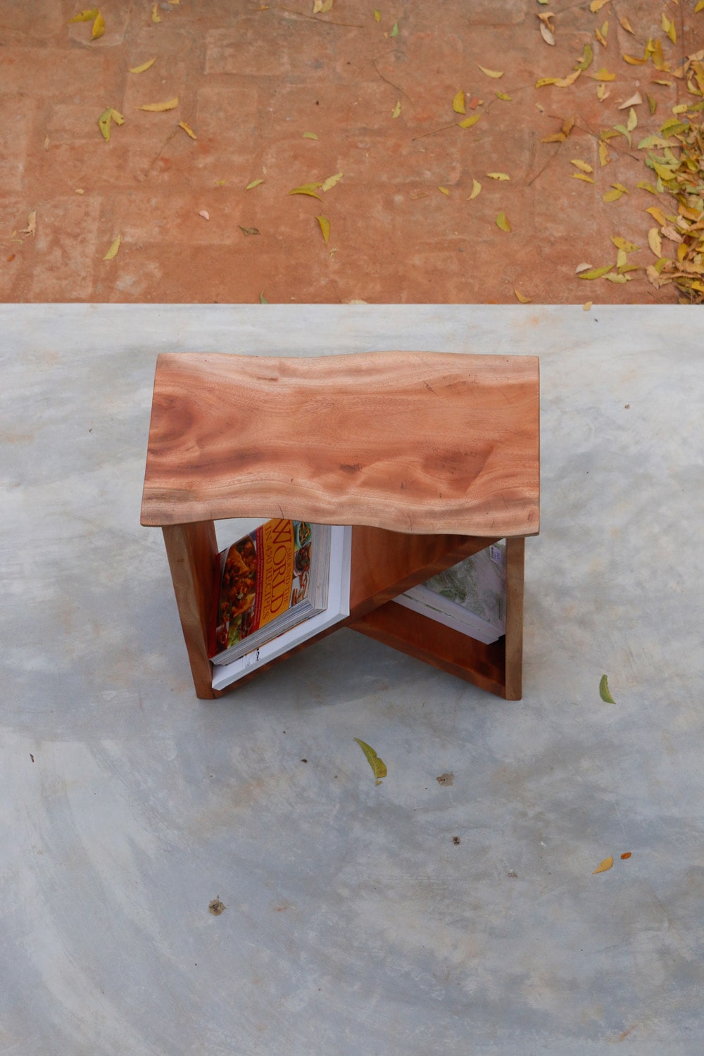 Read more about the article End Table 02