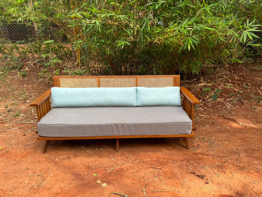 Read more about the article Sofa 04